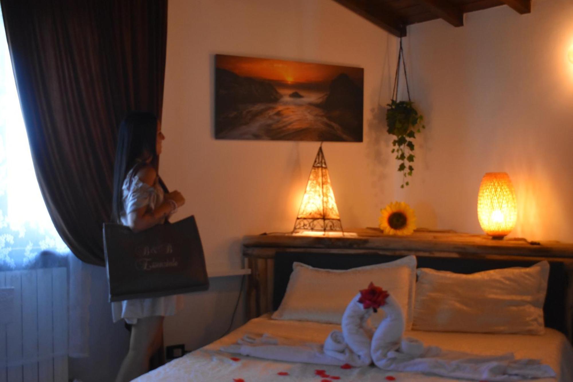 Essenziale Bed and Breakfast Castell'Anselmo Exteriör bild