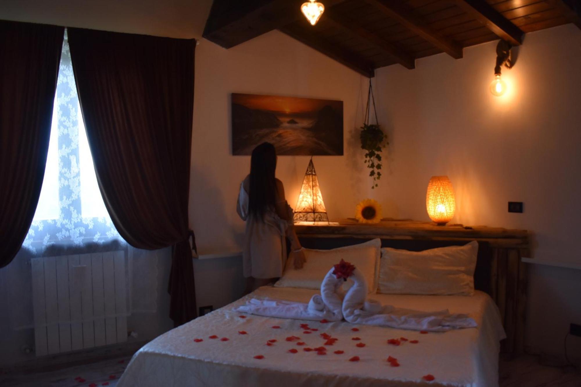Essenziale Bed and Breakfast Castell'Anselmo Exteriör bild